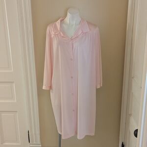 Vintage Vanity Fair pale pink button down night gown size L